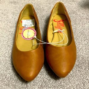 NWT never worn camel flats!